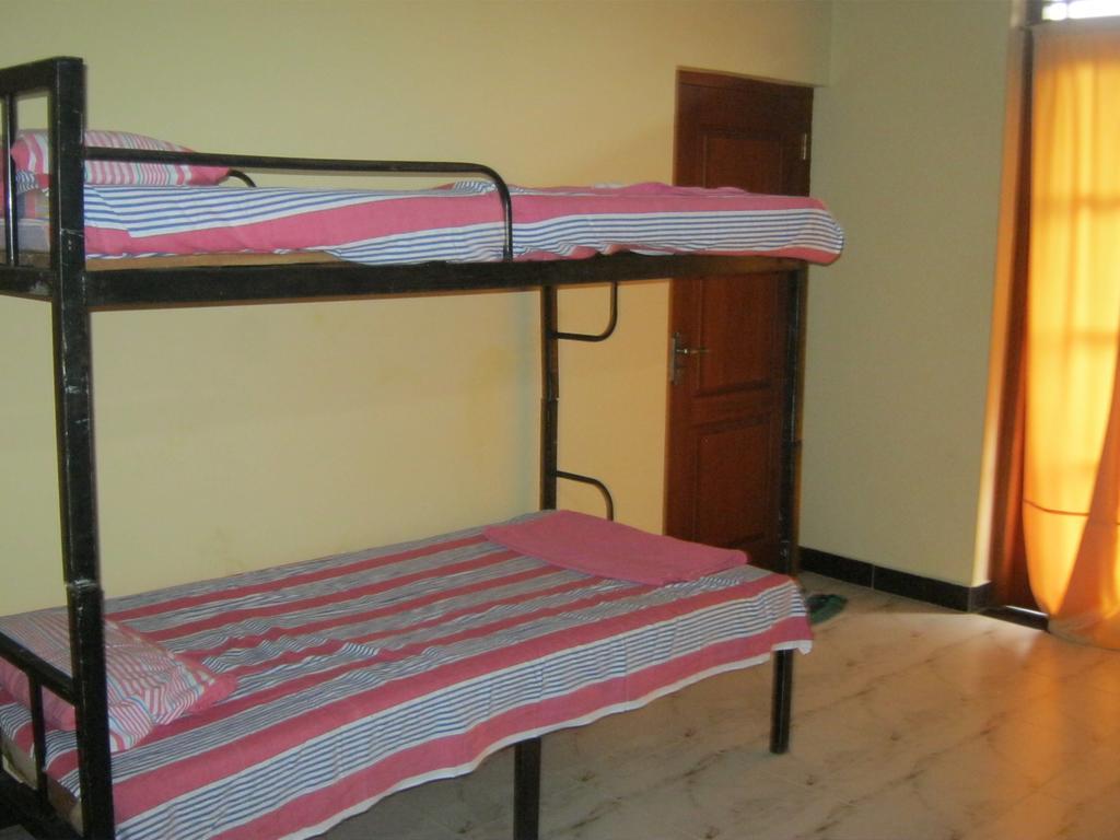 Aurora - Negombo Budget Hostel Habitación foto
