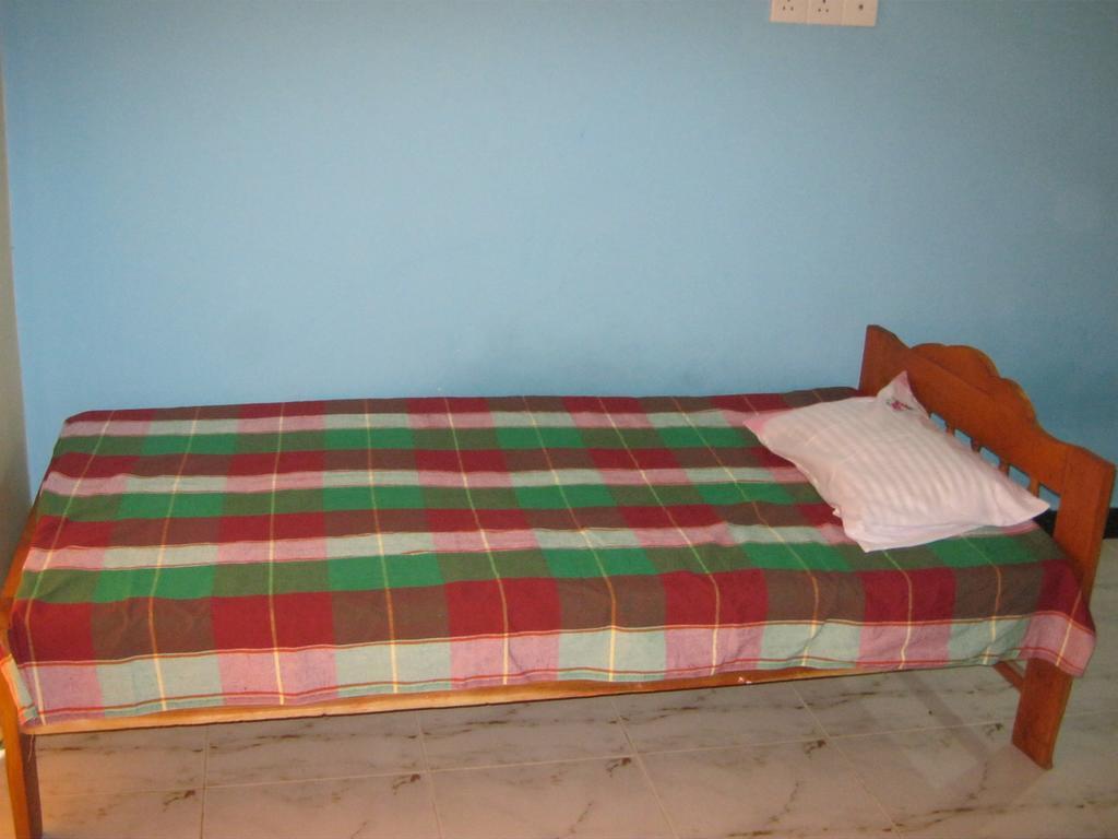 Aurora - Negombo Budget Hostel Habitación foto