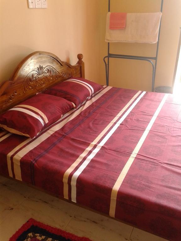 Aurora - Negombo Budget Hostel Habitación foto